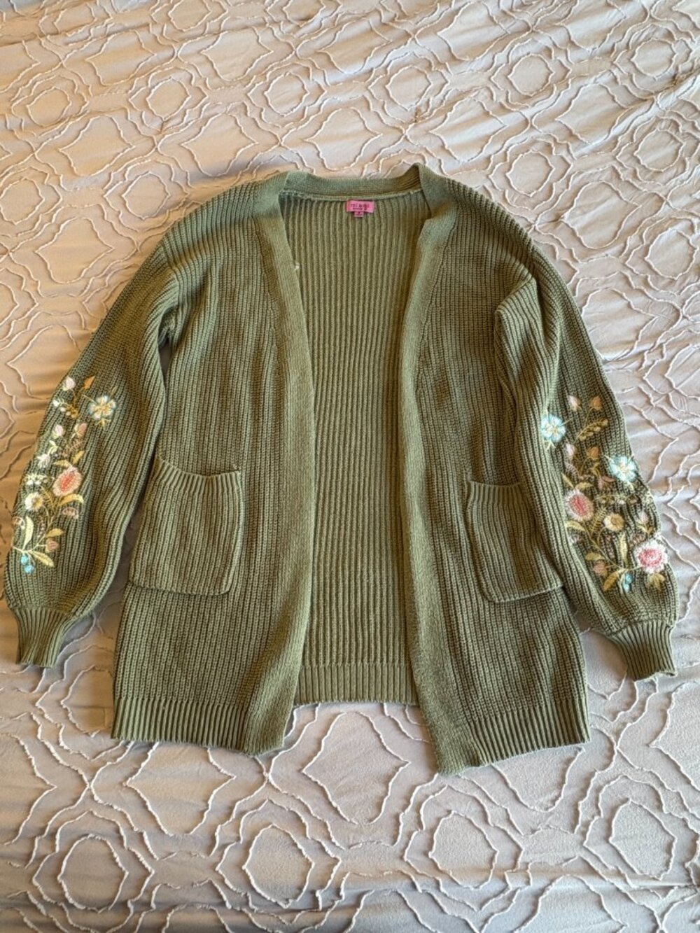 NWOT Francesca's Collections Mi Ami Monica Floral Embroidered Cardigan - Olive - Picture 2 of 6